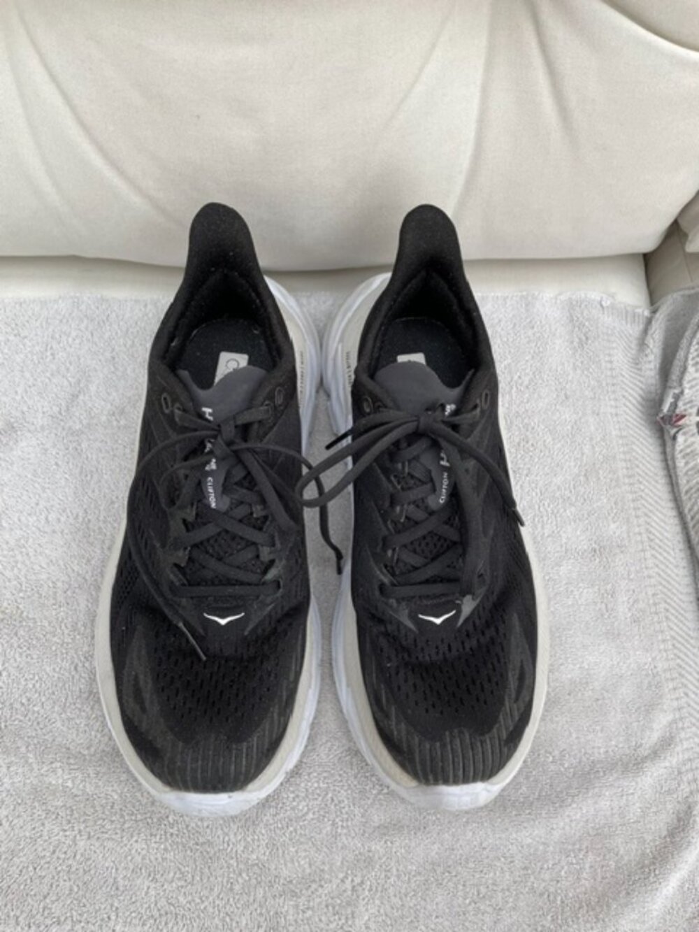 Women's Hoka Sneakers in size 8.5, Color is black - Picture 2 of 4